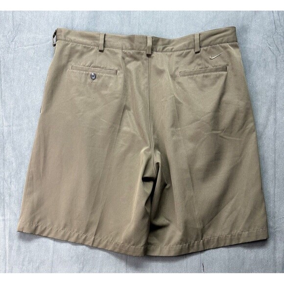 Nike Golf DriFit Mens Shorts Size 40 Tan Khaki Chino Zip Fly Pleated STAINS - Picture 2 of 16